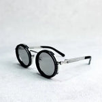 Load image into Gallery viewer, Wizy: Lunettes de Soleil à Verres Noirs Réglable

