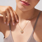 Load image into Gallery viewer, Ouabahas™ - Collier Trèfle en Forme de Cœur : Symbole de Chance et d&#39;Amour
