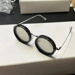 Load image into Gallery viewer, Wizy: Lunettes de Soleil à Verres Noirs Réglable
