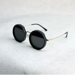 Load image into Gallery viewer, Wizy: Lunettes de Soleil à Verres Noirs Réglable
